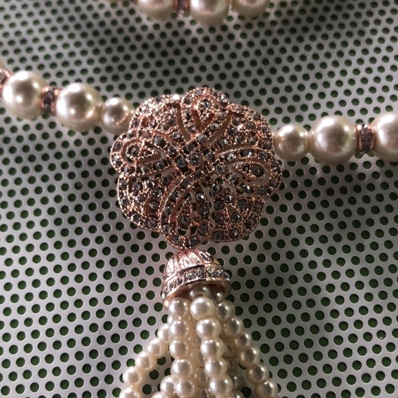 3 Strings Pearl Necklace- 15 inches - Picture 4 of 5